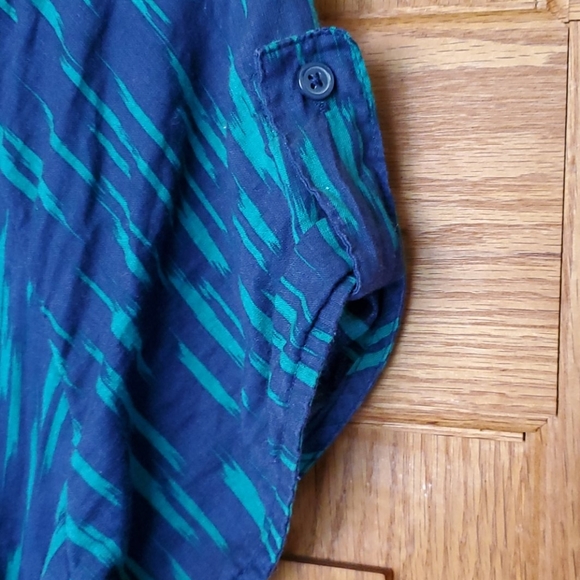 Blouse 👚 - Picture 5 of 7